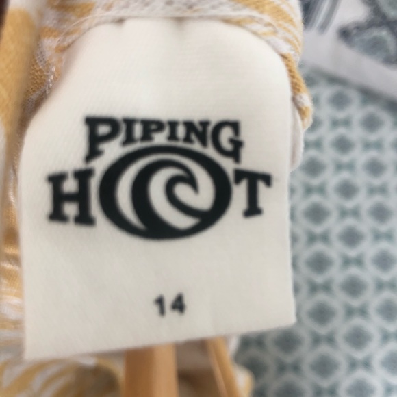 Piping Hot Beach dress - Picture 3 of 4